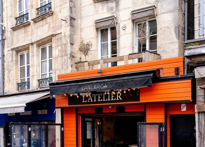 Le Charme De La Place Saint-sauveur Appartamento *